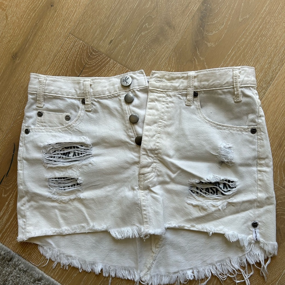 One X One Teaspoon Distressed Cream Denim Skirt